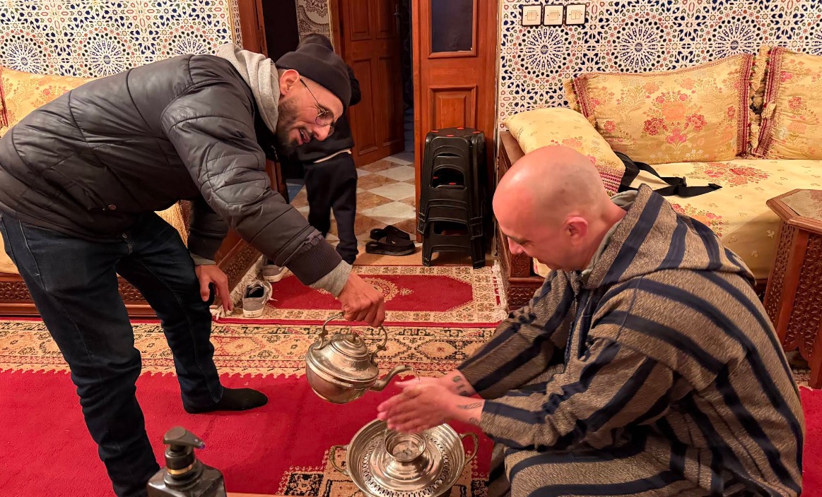 Traditional welcome & tea